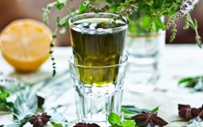 Ricetta del liquore alla menta 47325ffb015a7736ed99d2a4ec85a49d1 400x250 1 - Ricetta del liquore alla menta