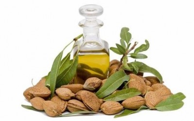 Olio di mandorle dolci: benefici e proprietà - ricette-vegane-dal-web - olio mandorle e1398271365450 400x250 3 - olio mandorle e1398271365450 400x250 3 - Olio di mandorle dolci: benefici e proprietà - ricette-vegane-dal-web-