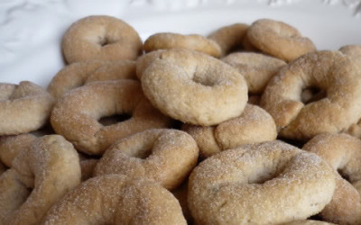 Ciambelline al vino: ricetta ed ingredienti - ricette-vegane-dal-web - biscotti al vino e1452092090481 400x250 1 - biscotti al vino e1452092090481 400x250 1 - Ciambelline al vino: ricetta ed ingredienti - ricette-vegane-dal-web-