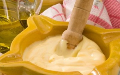 Salsa all’aglio: ricetta della alioli - ricette-vegane-dal-web - receta salsa alioli karlos arguinano 848x477x80xX e1465231935319 400x250 1 - receta salsa alioli karlos arguinano 848x477x80xX e1465231935319 400x250 1 - Salsa all’aglio: ricetta della alioli - ricette-vegane-dal-web-