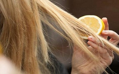 Come schiarire i capelli in modo naturale - ricette-vegane-dal-web - schiarire i capelli 400x250 1 - schiarire i capelli 400x250 1 - Come schiarire i capelli in modo naturale - ricette-vegane-dal-web-