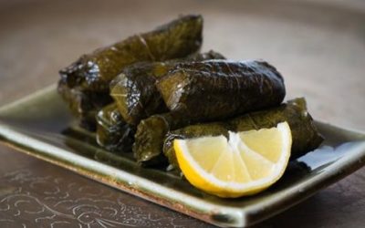 Gli involtini di foglie di vite, o dolmades: la ricetta facile - ricette-vegane-dal-web - Ottolenghi s Mediterranean Feast Greek Dolmades e1470502470749 400x250 1 - Ottolenghi s Mediterranean Feast Greek Dolmades e1470502470749 400x250 1 - Gli involtini di foglie di vite, o dolmades: la ricetta facile - ricette-vegane-dal-web-